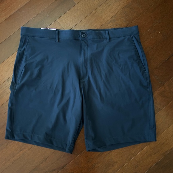 NWT Greg Norman Stretch Golf Shorts
40 Blue Lightweight Easy Care 8.5"
Inseam - Picture 9 of 9